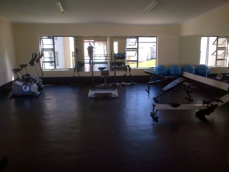 To Let 2 Bedroom Property for Rent in Burgundy Estate Western Cape